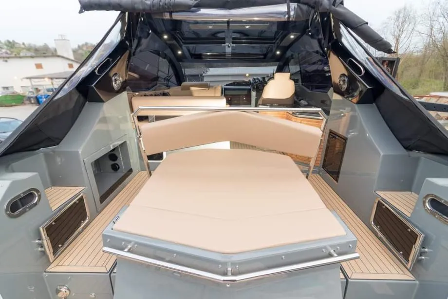 mirakul 40 hardtop / volvo penta d6 2 x 340 - model 2026 - slika 8
