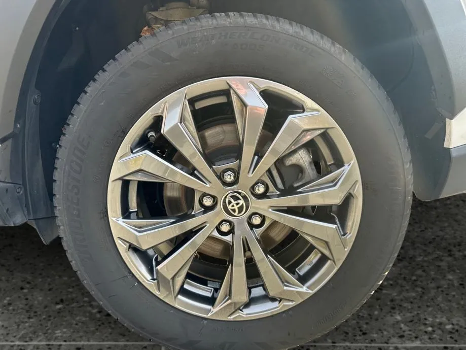 toyota rav4 2,5 automatik - slika 15