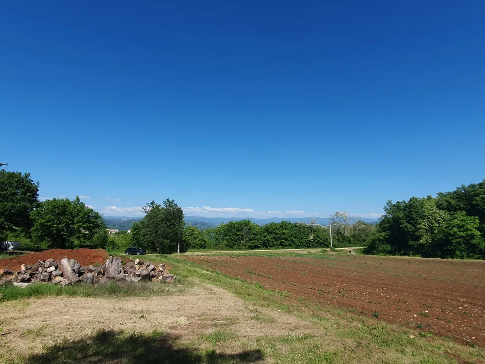 vižinada, imanje s kućom od 180 m2 i zemljištem 35380 m2, kop-740 - slika 9