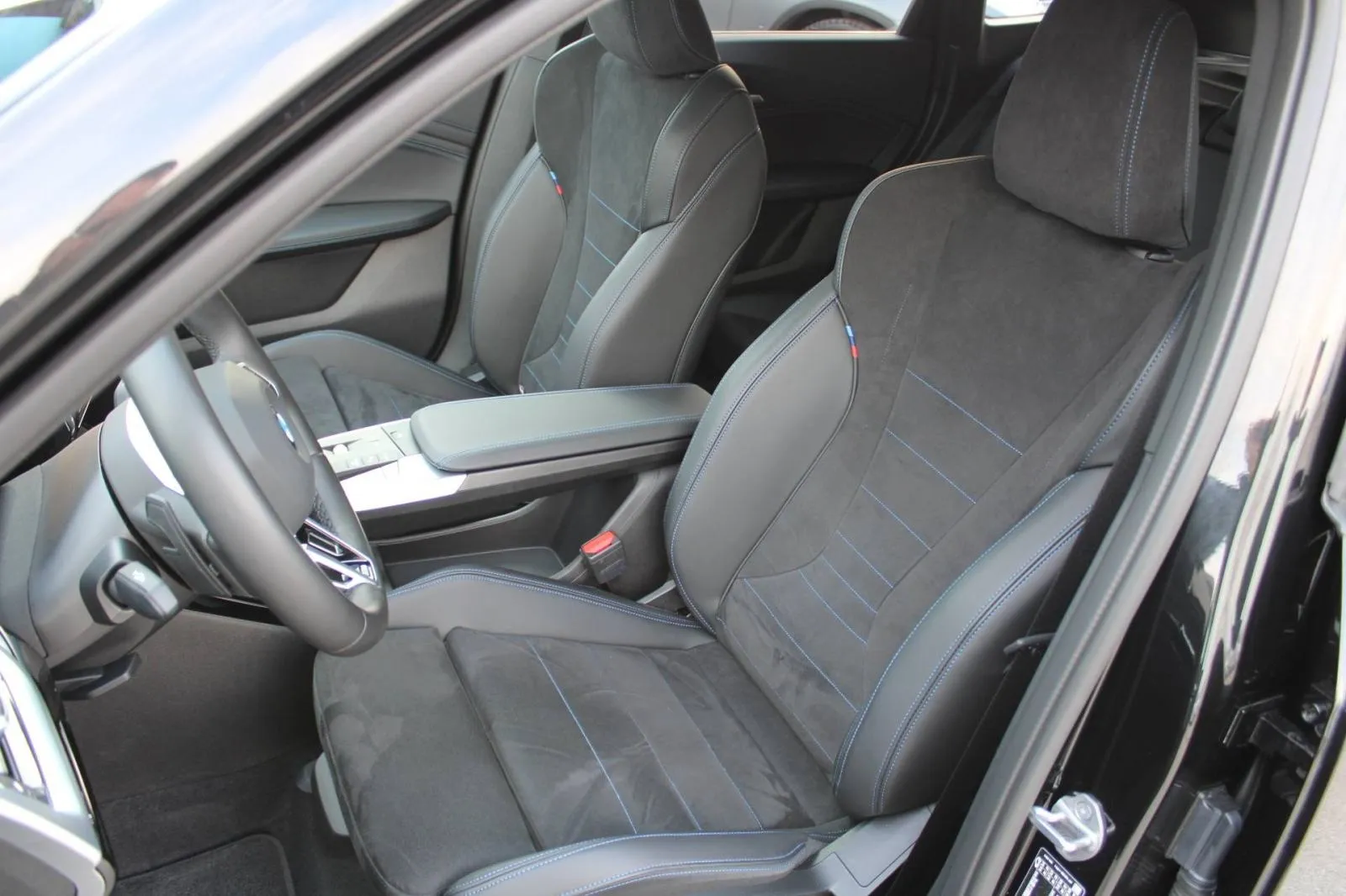 bmw x1 xdrive 23i m-paket automatik *led, navigacija, kamera* - slika 11