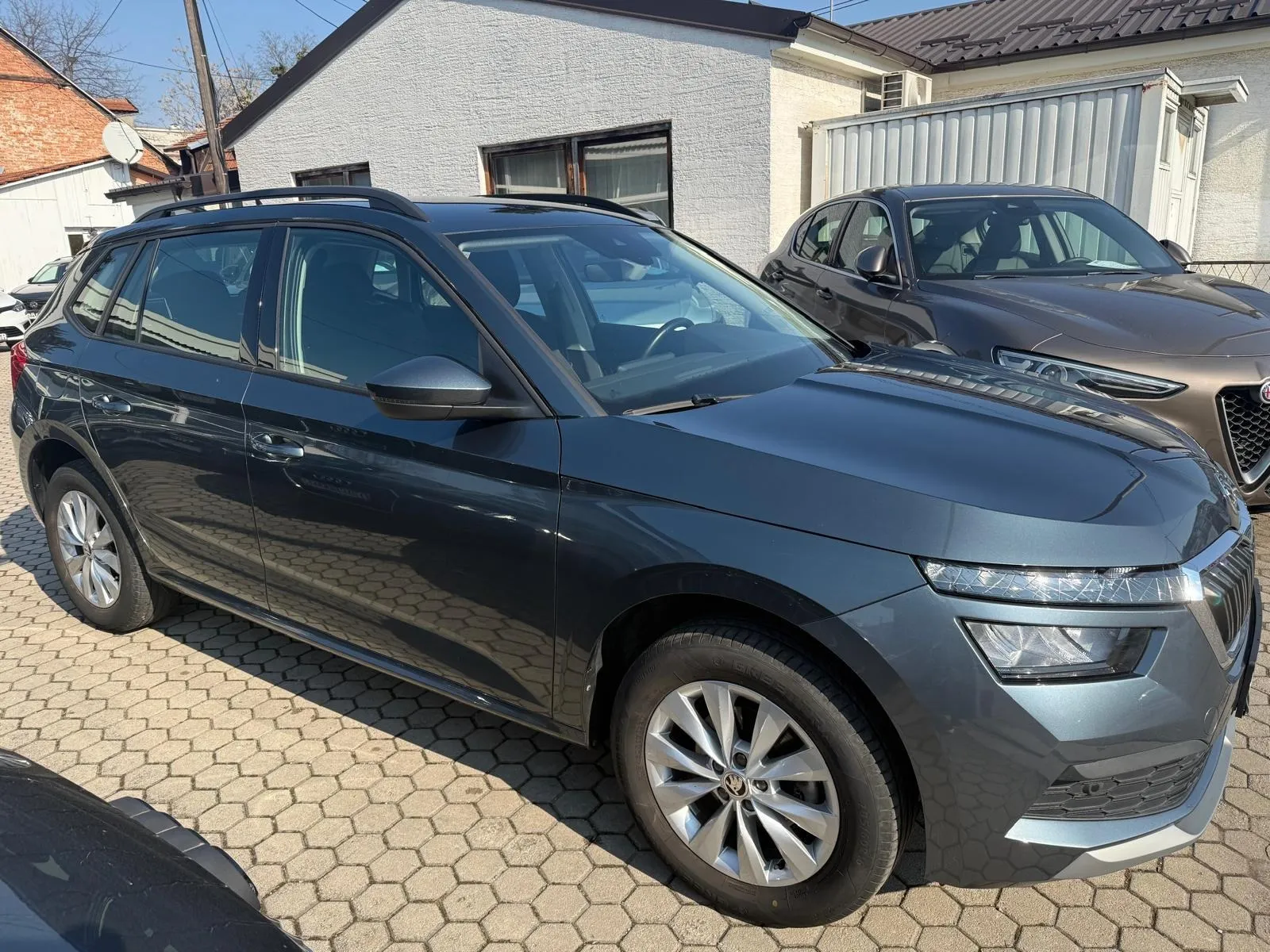 škoda kamiq 1,0 tsi, pdc, navi, tempomat, 4x garancija!!! - slika 11