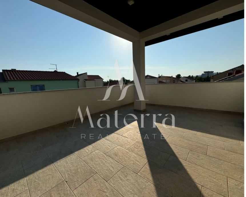 vodice, pethouse 3-soban sa krovnom terasom, blizina plaže - slika 10