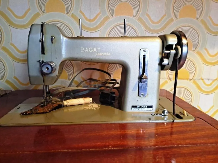 šivaća mašina sa ormarom, bagat - jadranka, povoljno ! - slika 8