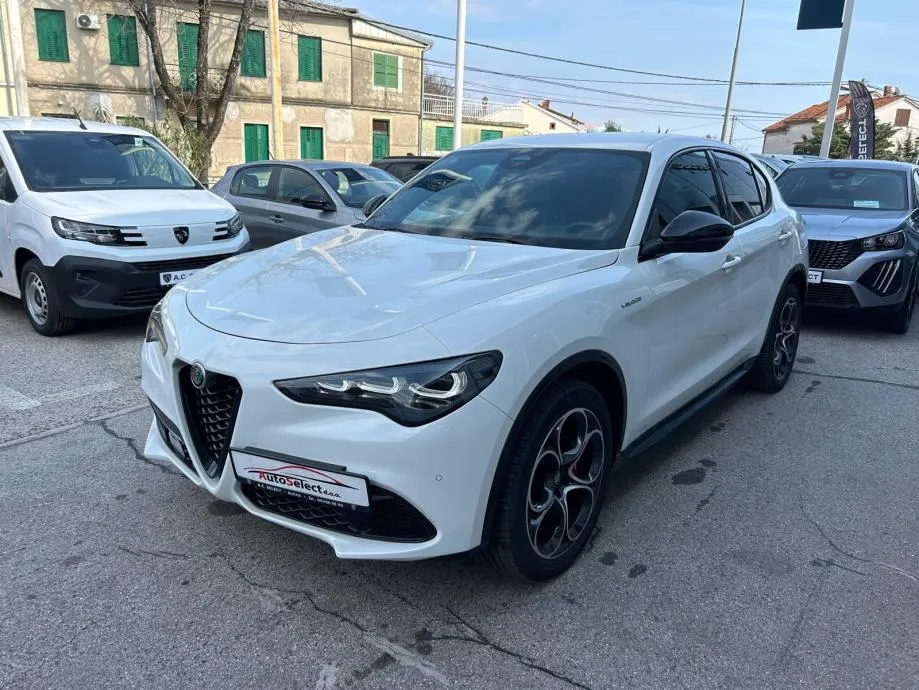 Alfa Romeo Stelvio 2,2 JTD Q4 Veloce - 2025 - 19.000km - FULL - REG !! - Rijeka