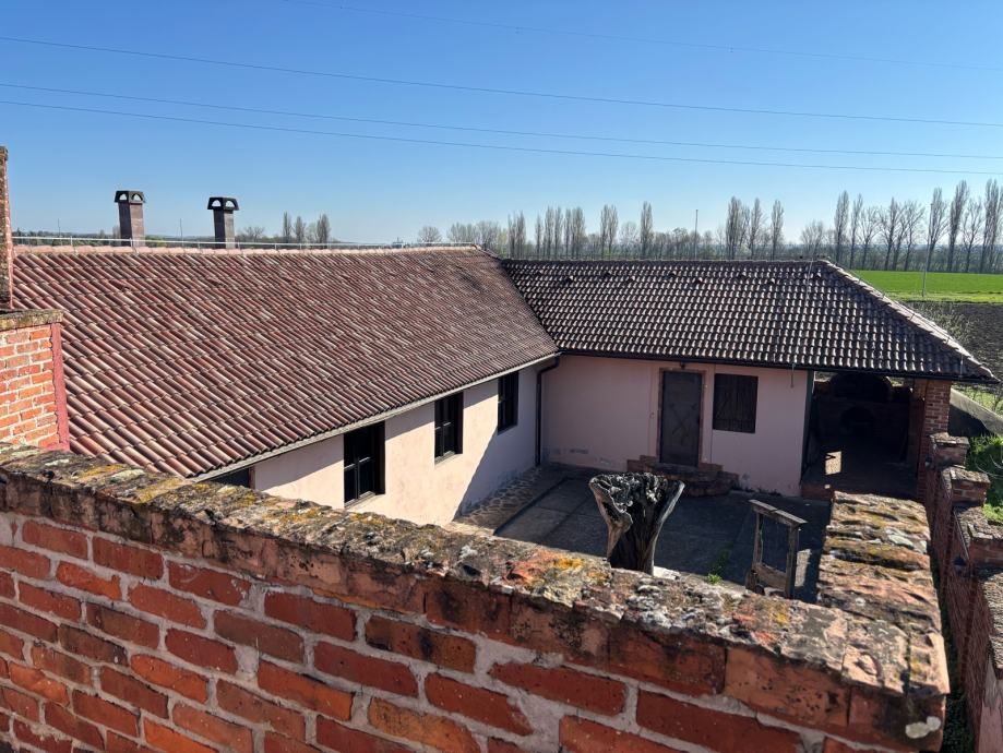 poslovna zgrada: kneževi vinogradi, destilerija i kušaona, 2500 m2 - slika 14