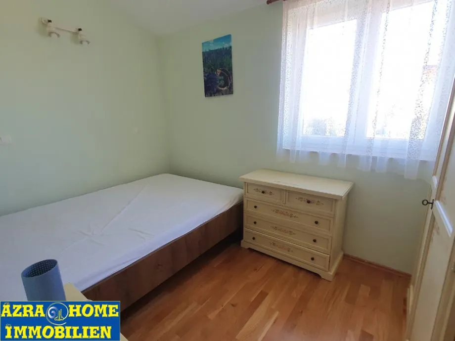 vabriga, kuća na kraju niza sa malim bazenom u dvorištu - slika 17