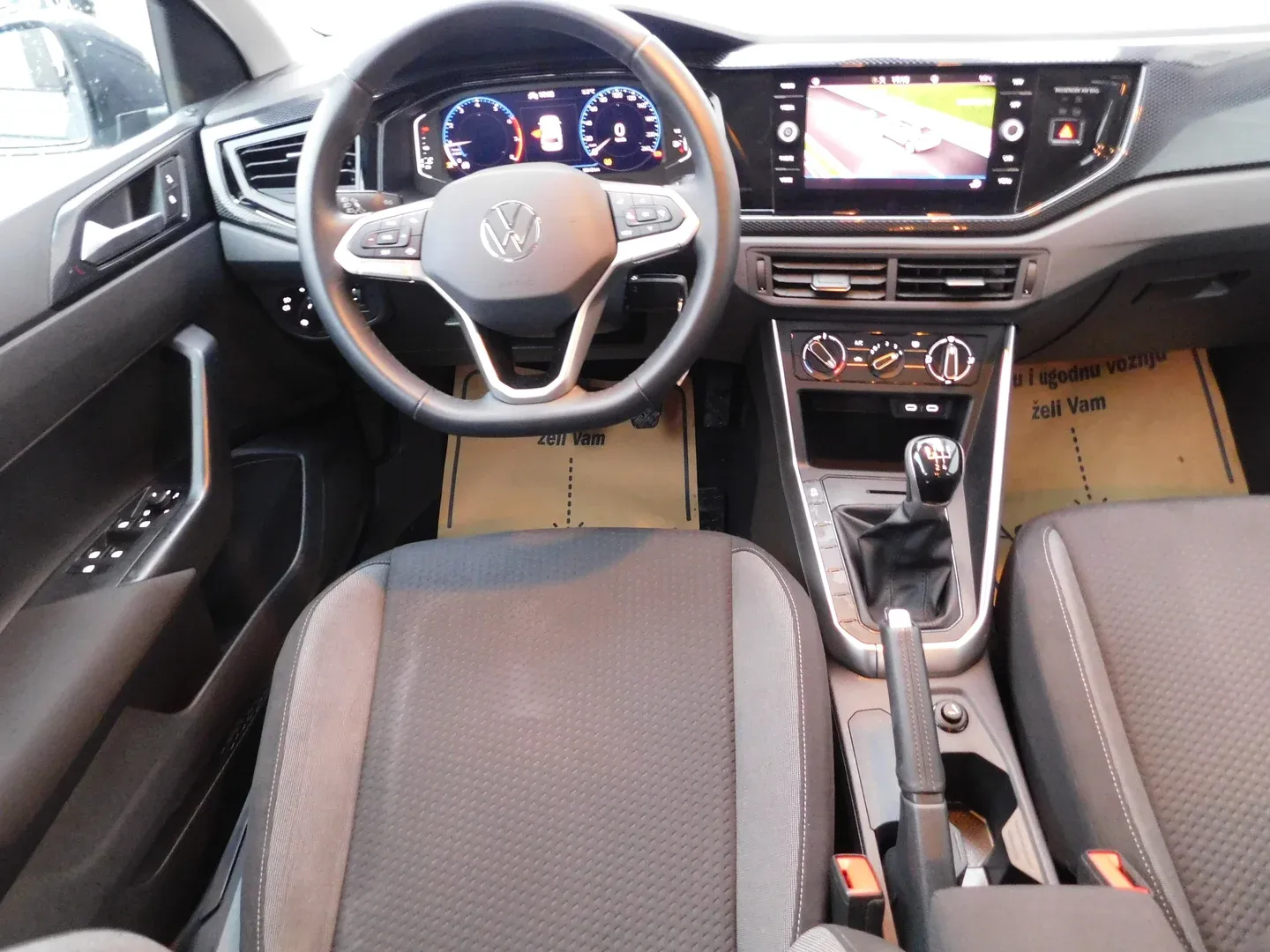 10494 volkswagen polo 1.0 tsi life - slika 10