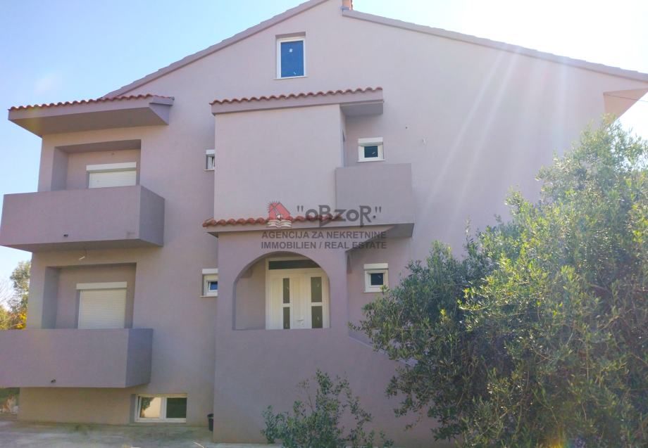 bibinje-apartmanska kuća sa 8 apartmana - slika 3