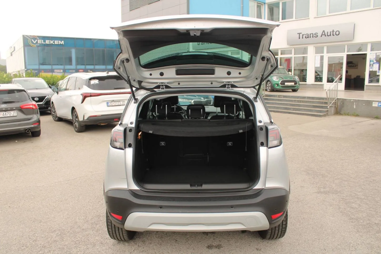 opel crossland 1.2 turbo ultimate *led,navigacija,kamera* - slika 6