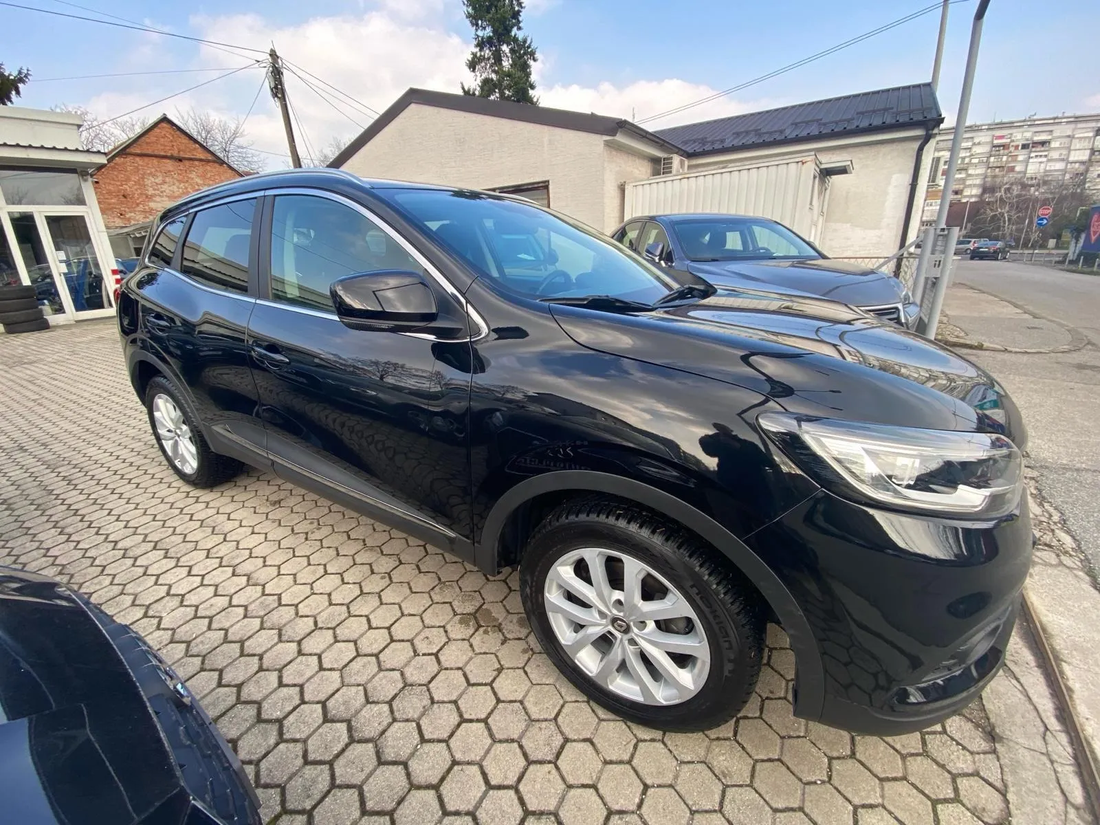renault kadjar dci 115 kamera, keyless, navigacija, 4x garancija!!! - slika 9