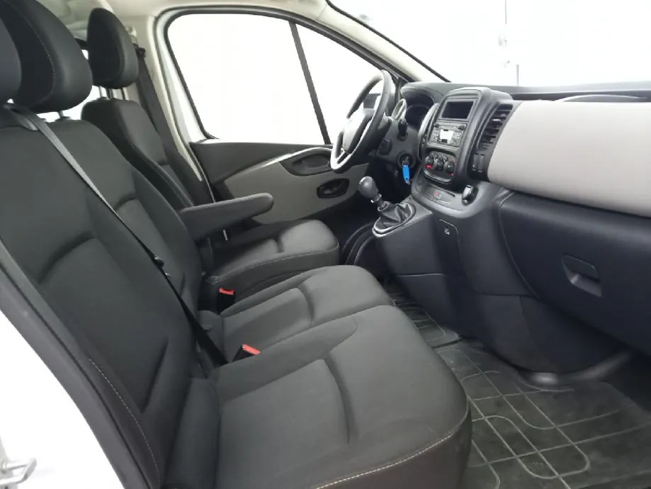 najam putničkog kombija 8+1, renault trafic 1.6 dci l2h1 - slika 9