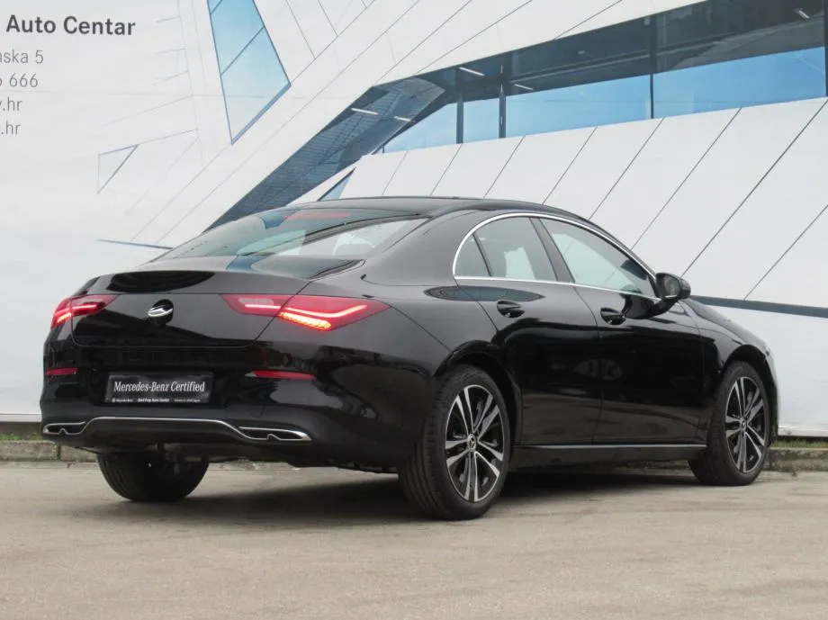 mercedes-benz cla 180 progressive - slika 4