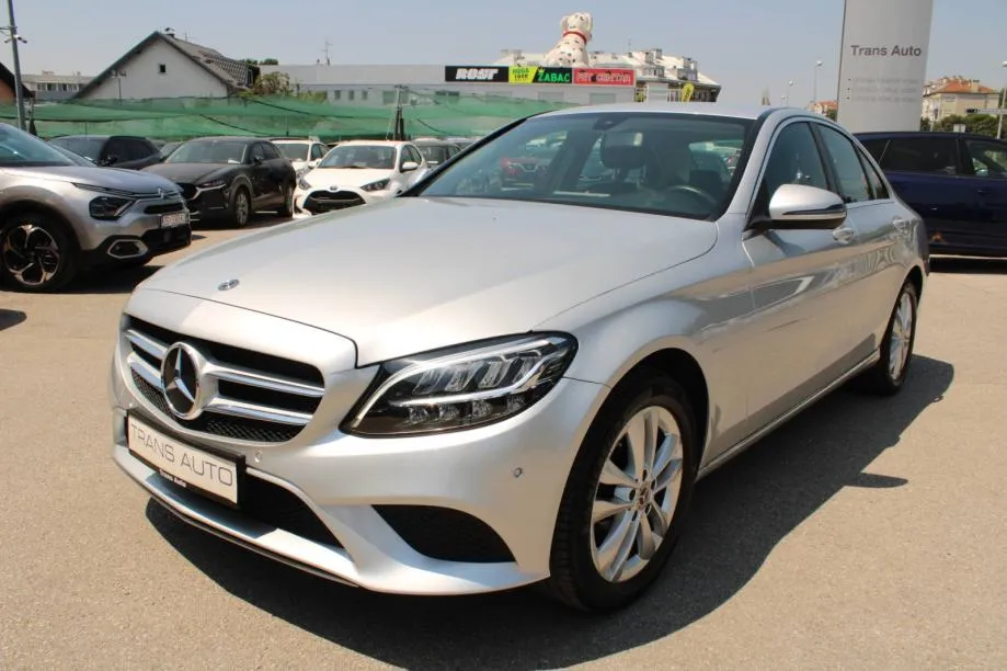 Mercedes-Benz klasa C 180d *LED, NAVIGACIJA, KAMERA* - Zagreb