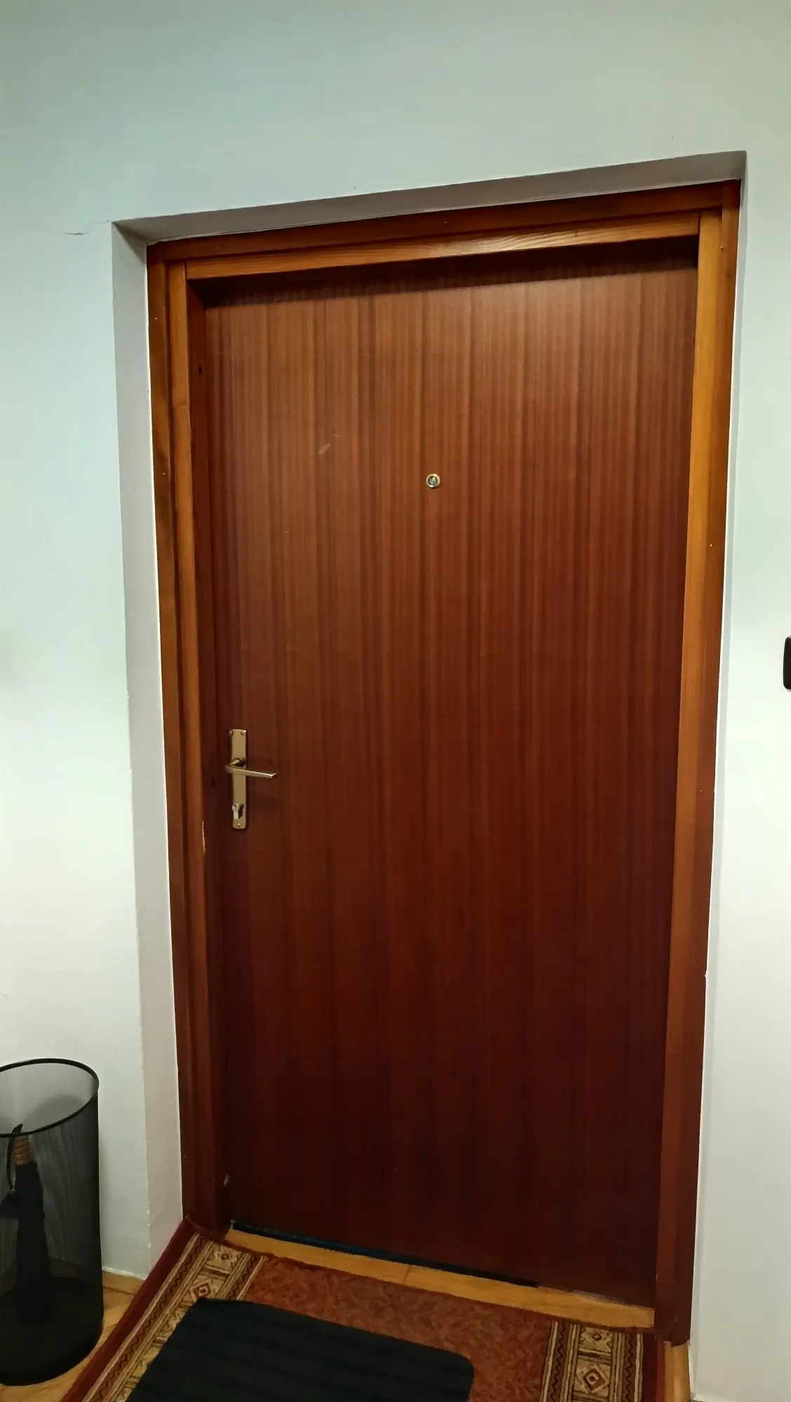 trnje-vrbik; iznajmljuje se poslovni prostor u zgradi na 2. katu - slika 24