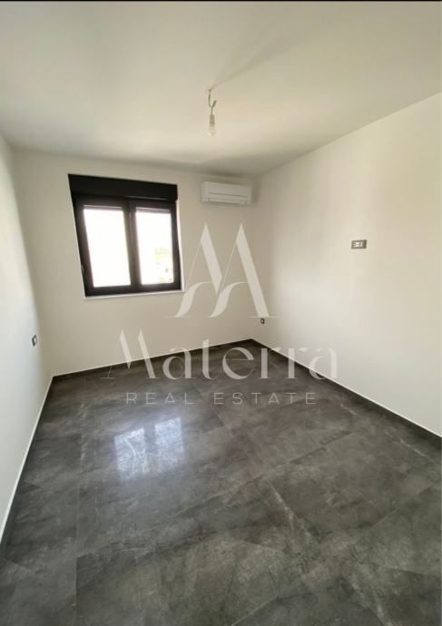murter, 3-soban stan - 93,93m2, terasa sa pogledom na more, 150m plaža - slika 9