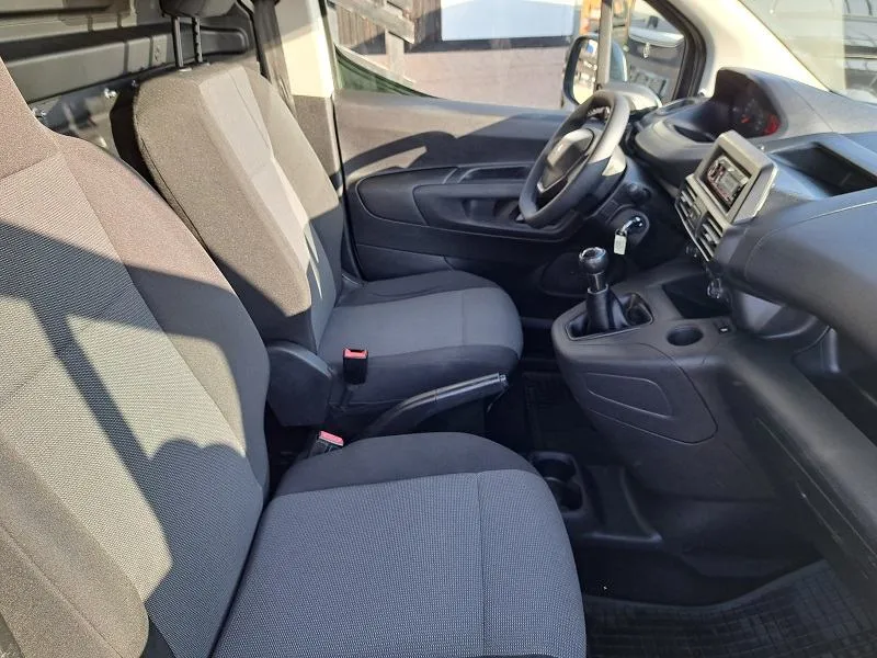 peugeot partner 1.6 hdi*100ks*klima* - slika 13