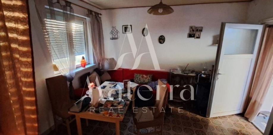 tisno/murter, samostojeća kuća sa dvorištem, 100m od mora i plaže - slika 9