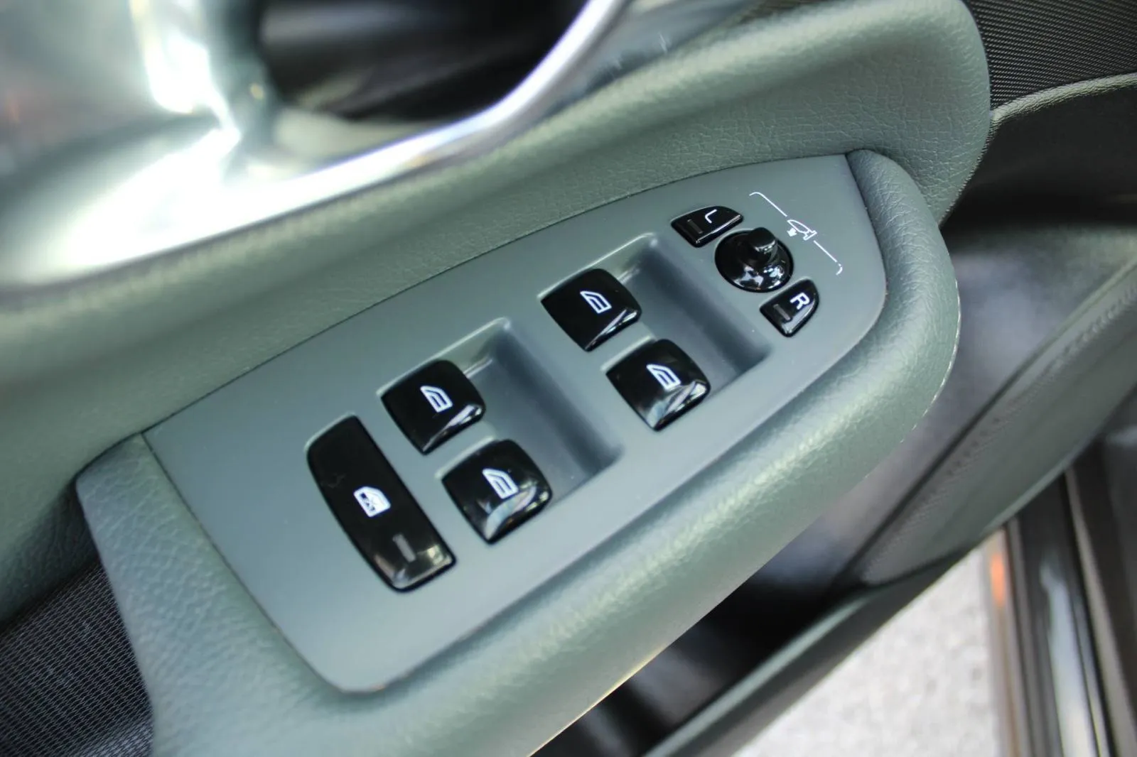 volvo xc90 b5 awd automatik *led, navigacija, kamera* - slika 14