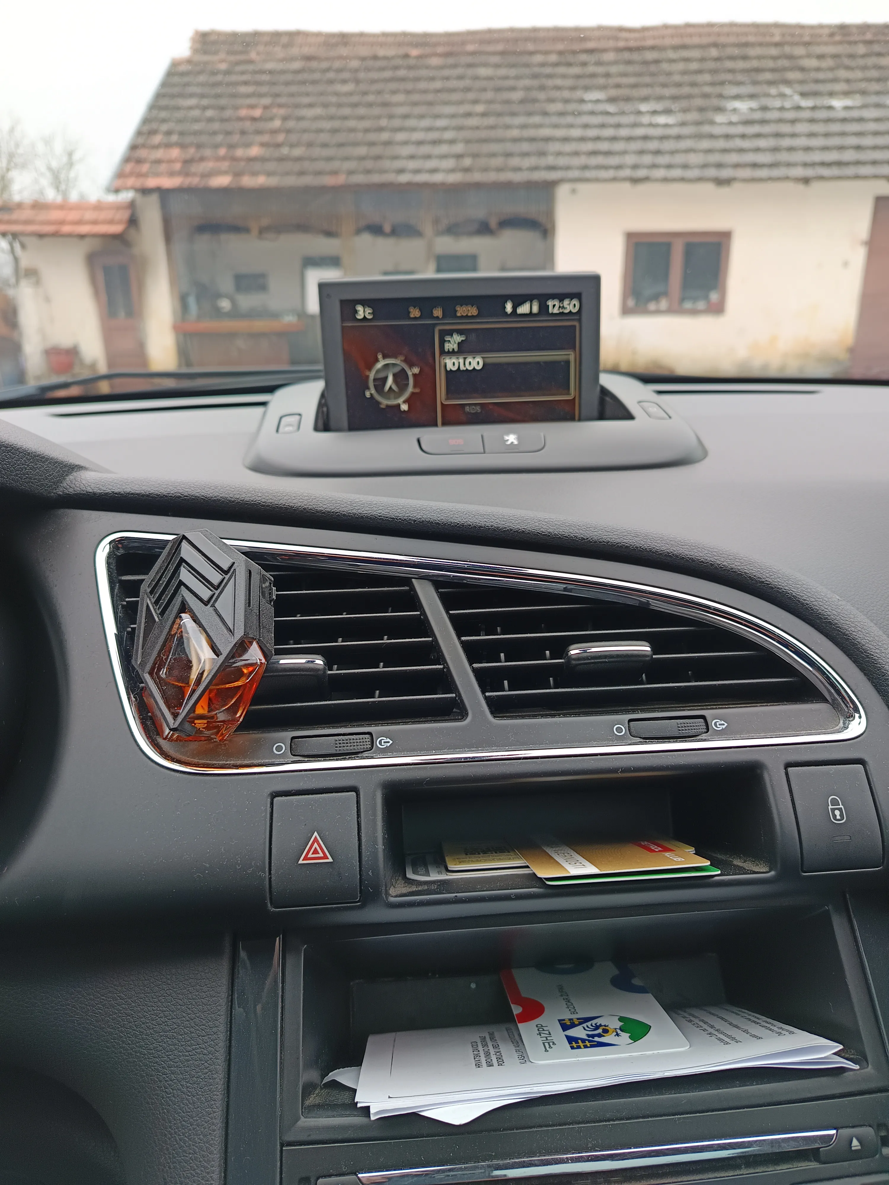 peugeot 3008 1,6 bluehdi s&s business line - slika 6