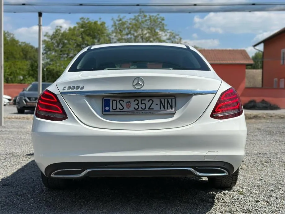 mercedes-benz c-klasa 200d•automatik•100kw•2016.g.•gotovina• - slika 5