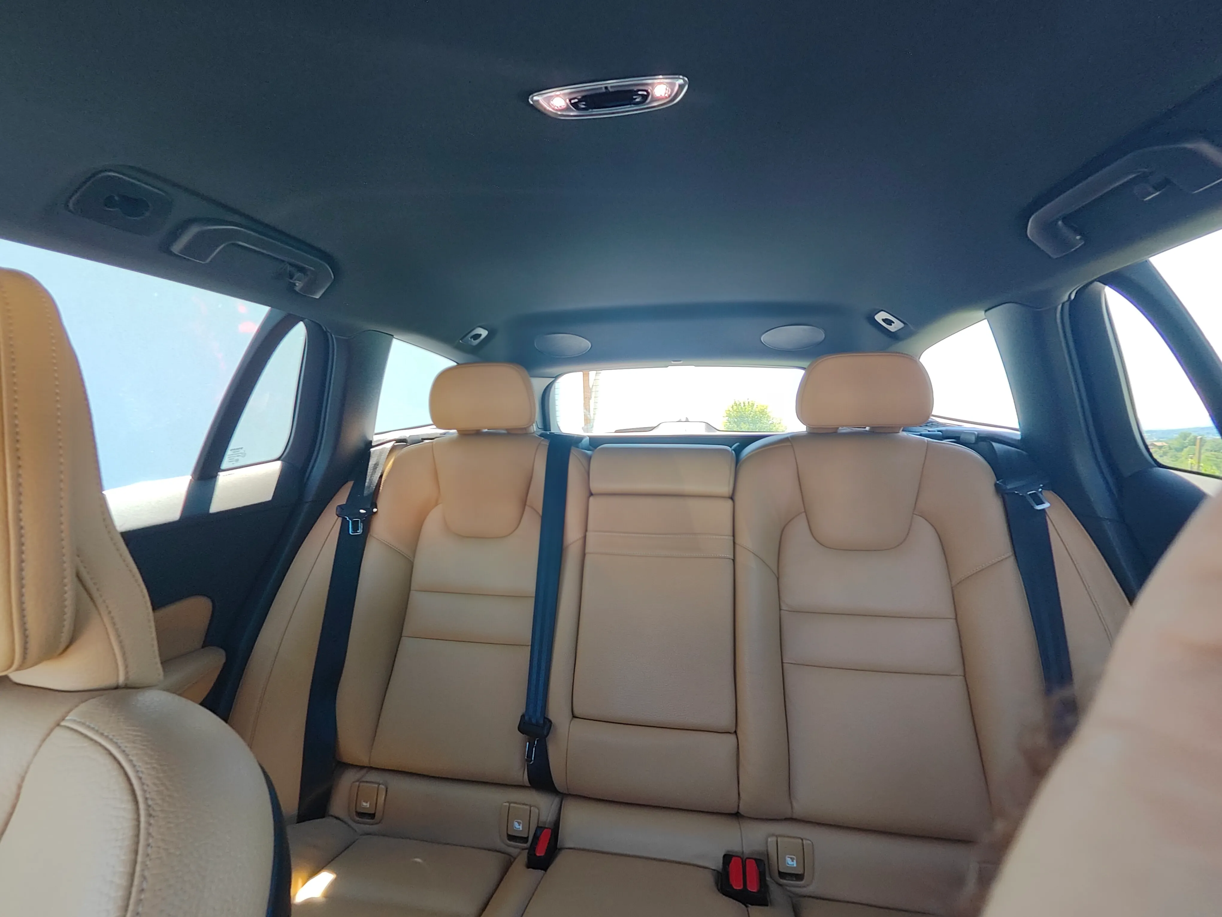 volvo v60 d3 (150 ks), 2019. harman kardon - slika 15