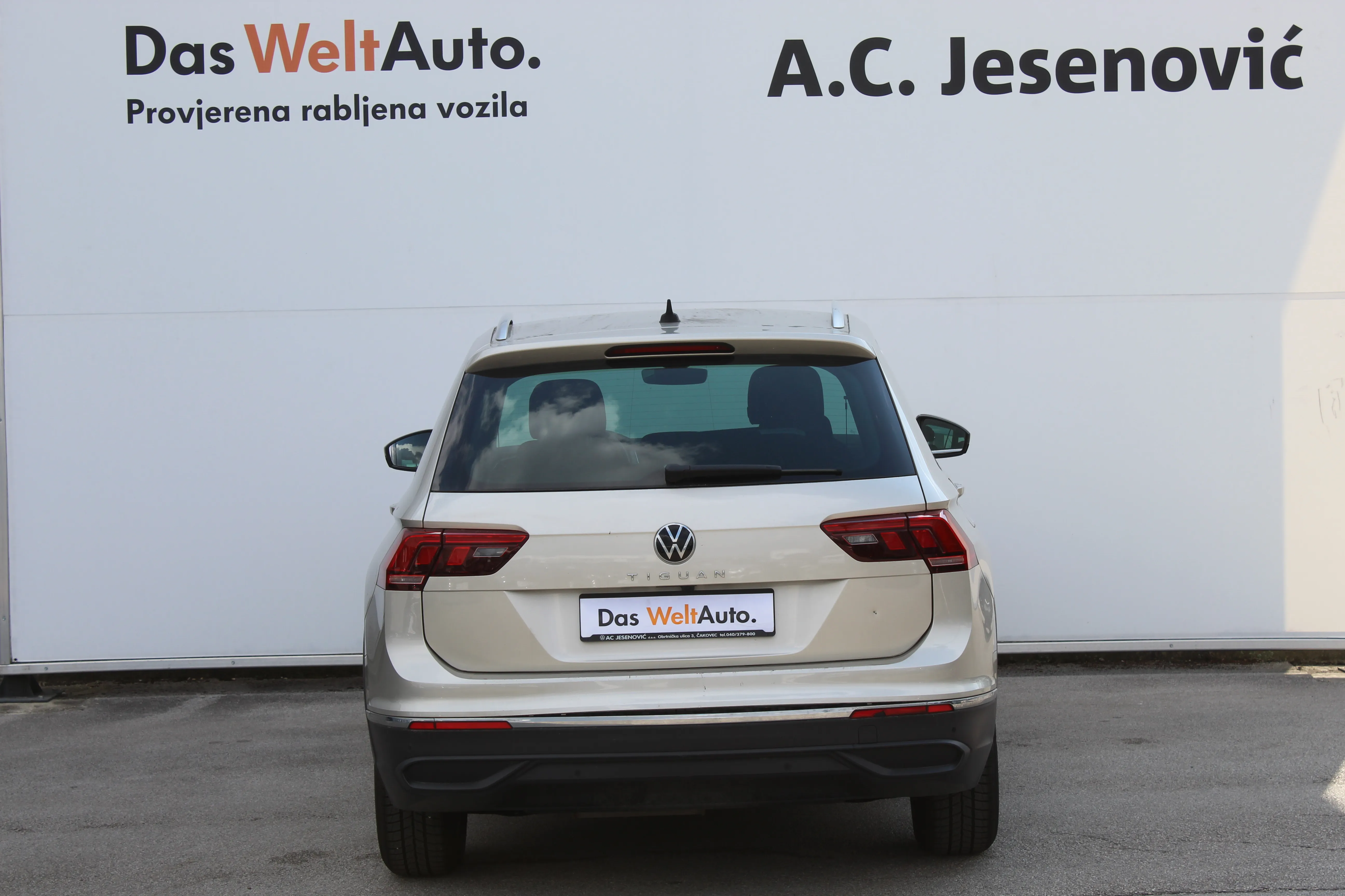 10788 volkswagen tiguan 2.0 tdi dsg life - slika 3