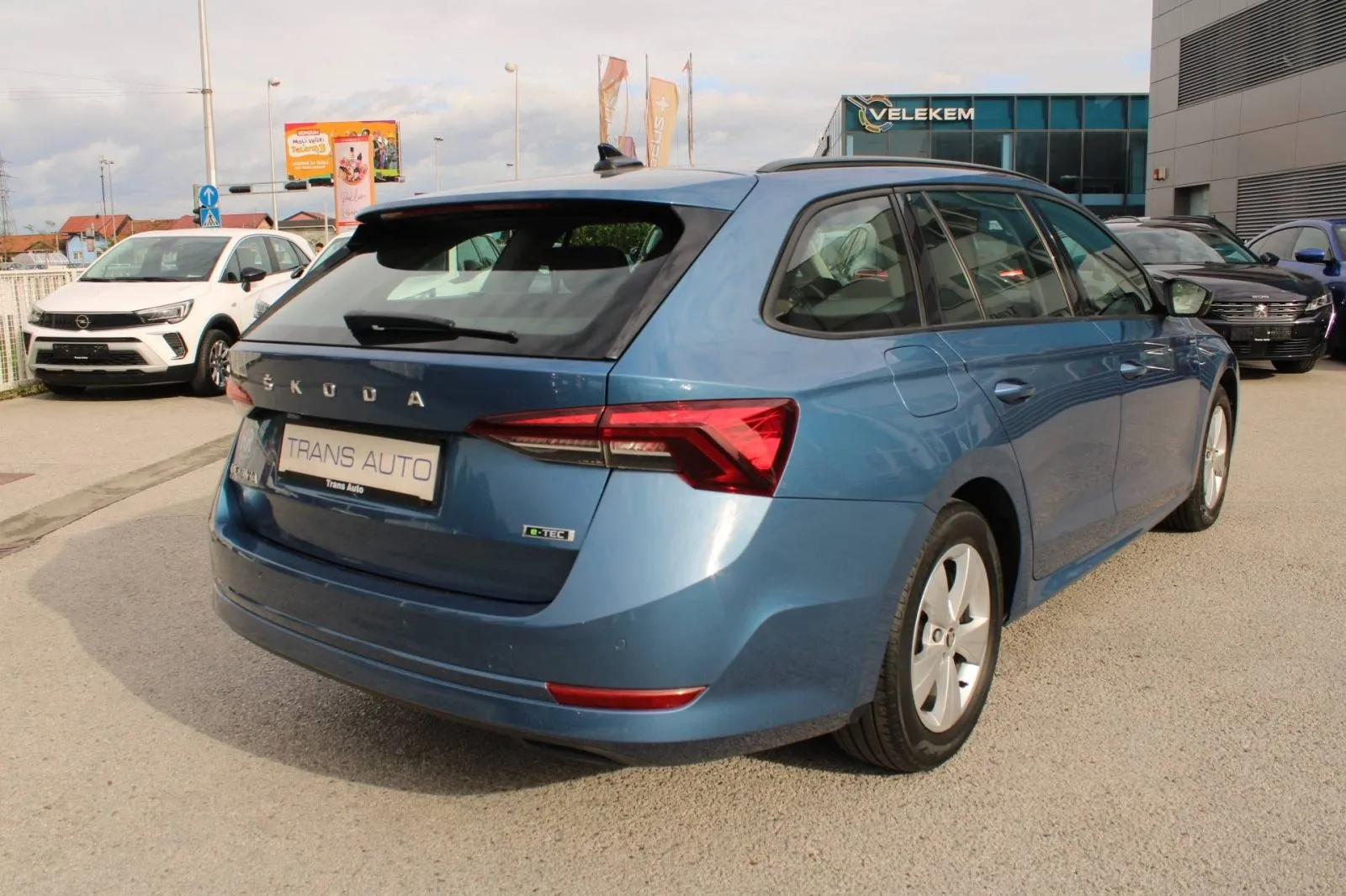 škoda octavia combi 1.0 tsi dsg *led, navigacija* - slika 5