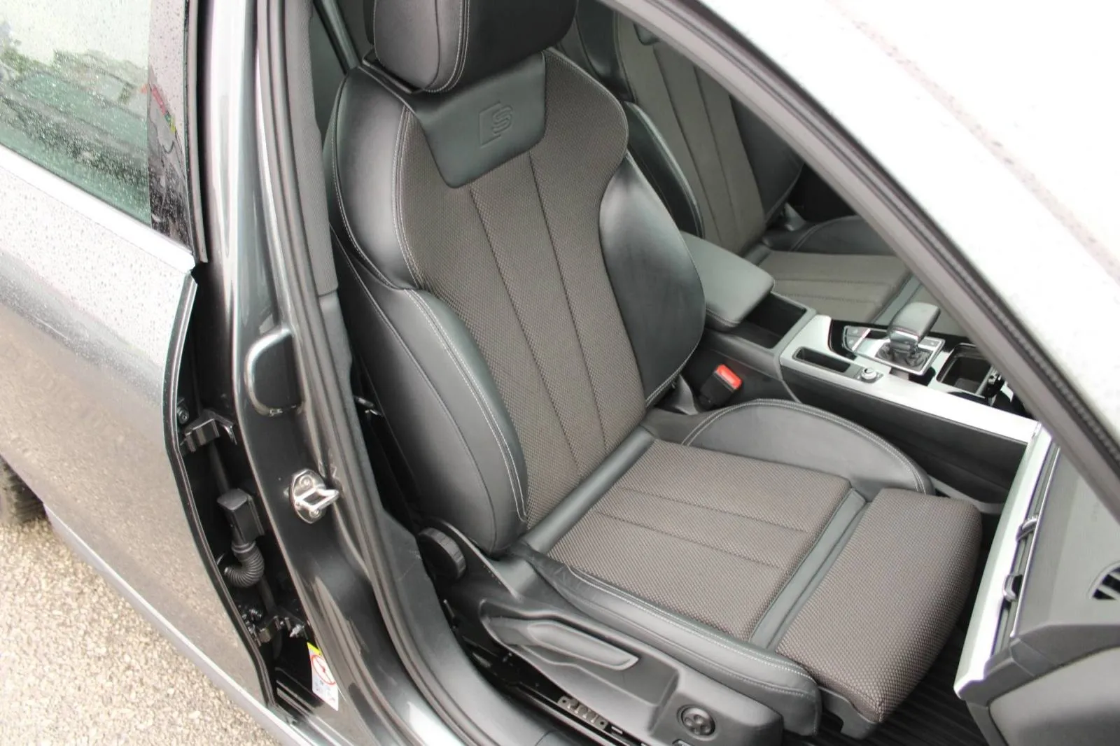 audi a4 avant 40 tdi quattro s-tronic s-line 204ks - slika 12