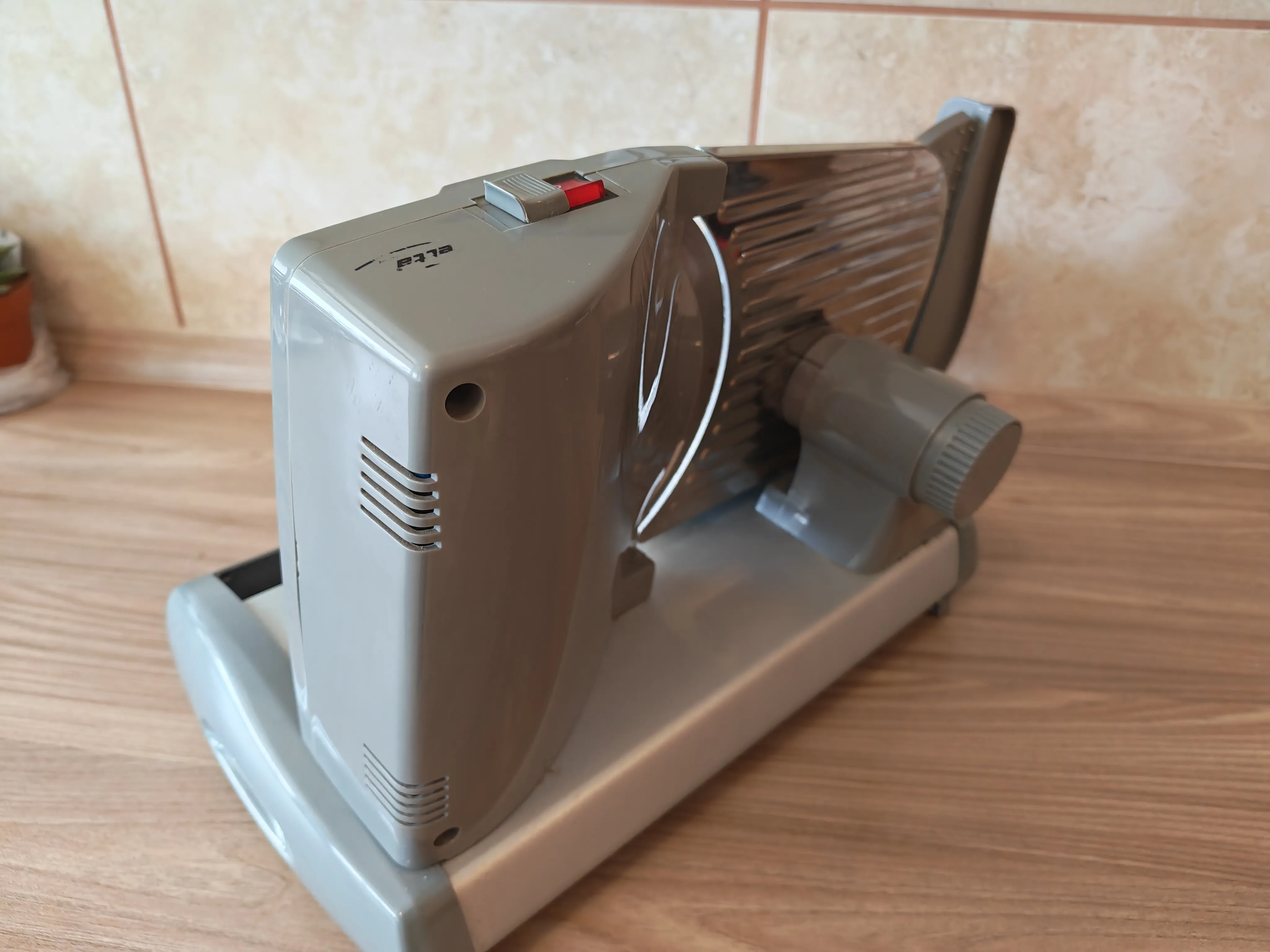 mesoreznica elta 130w - slika 4