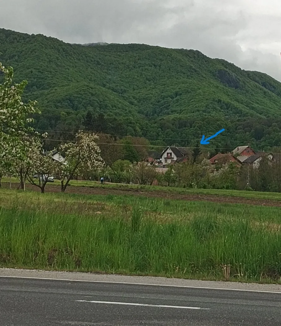prodaje se kuća za renoviranje s okućnicom i gospodarskim zgradama - slika 17