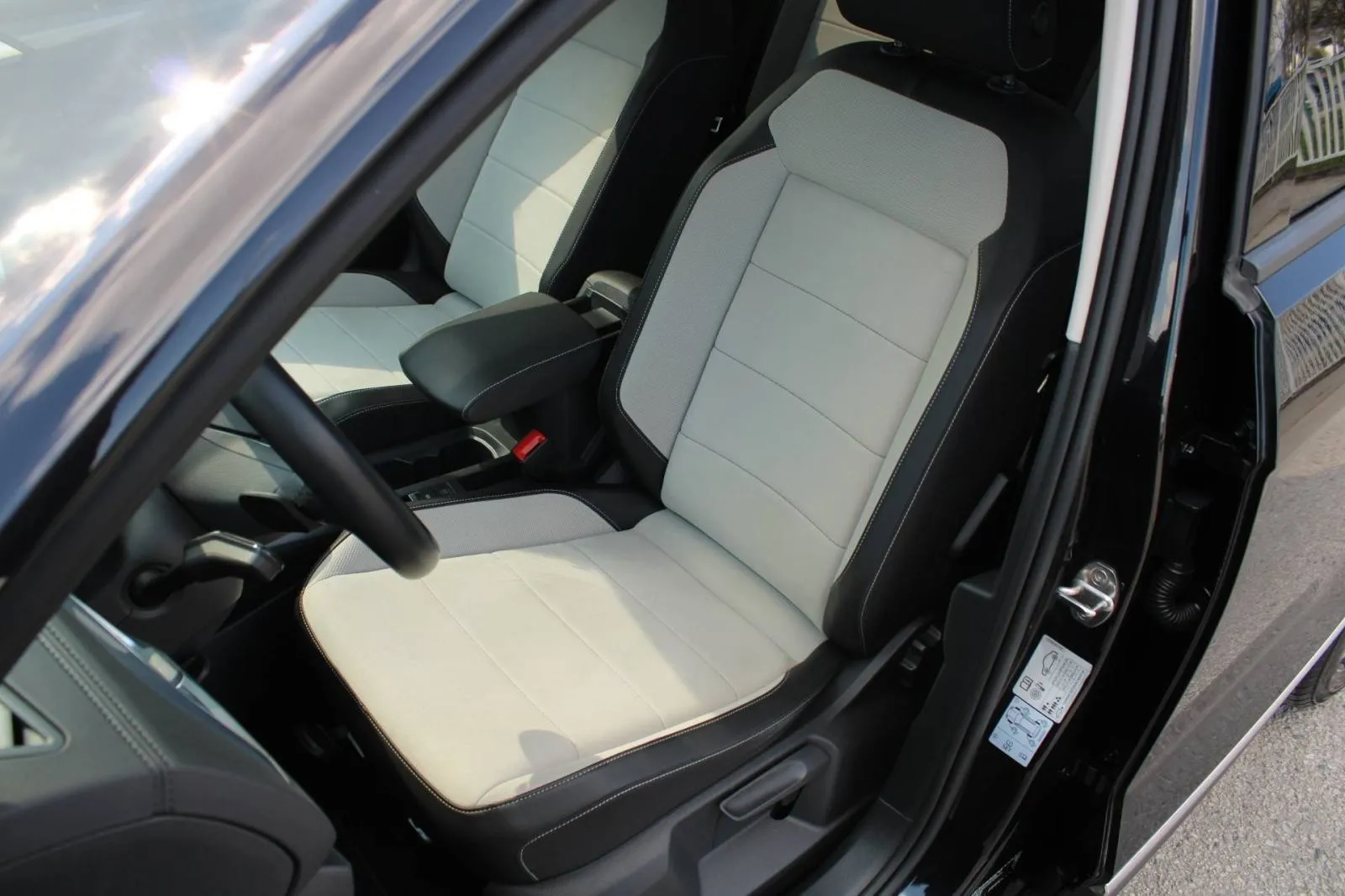 vw t-roc 2.0 tdi dsg style *led, kamera* - slika 10