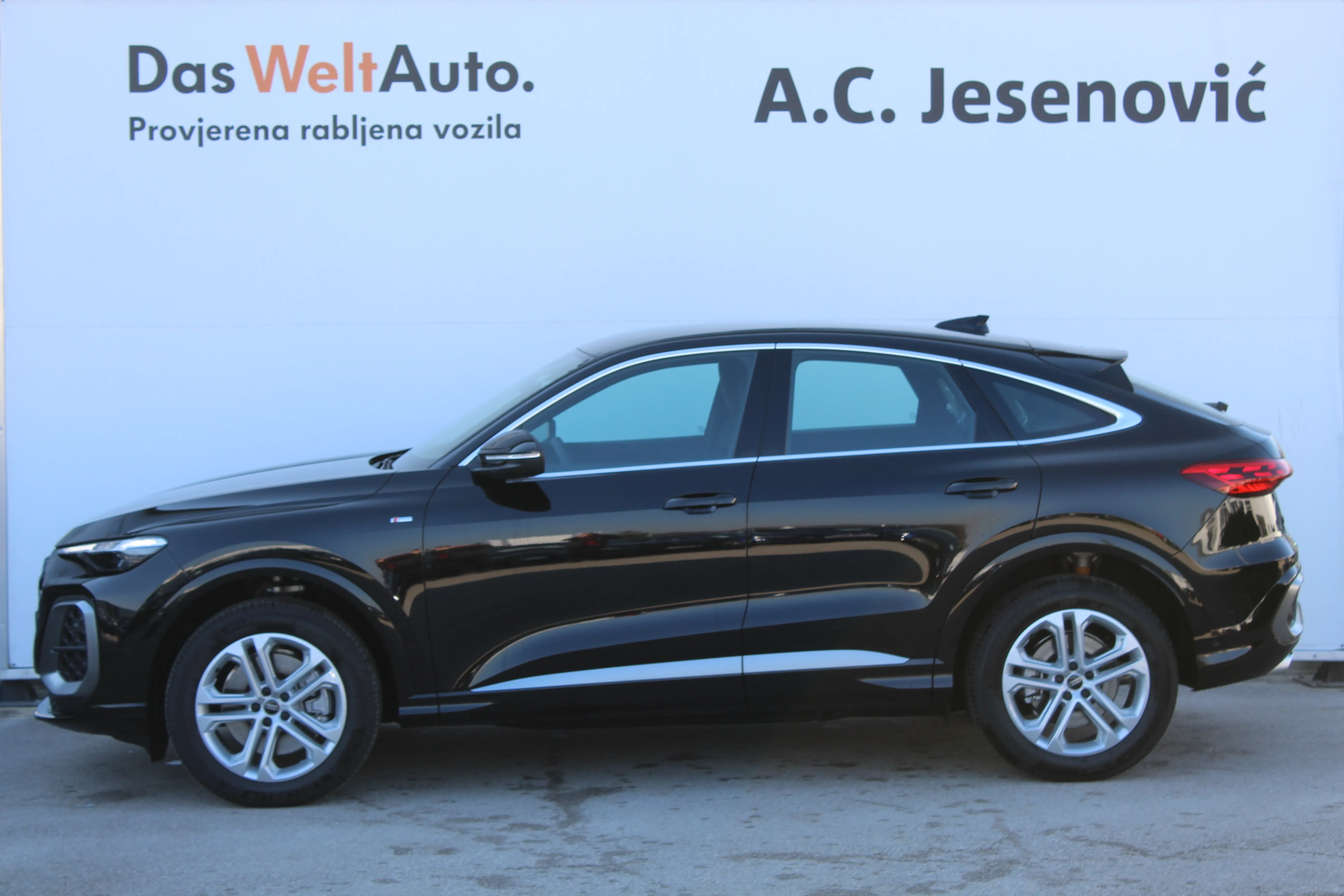 audi q5 40tdi quattro s tr s line - slika 6
