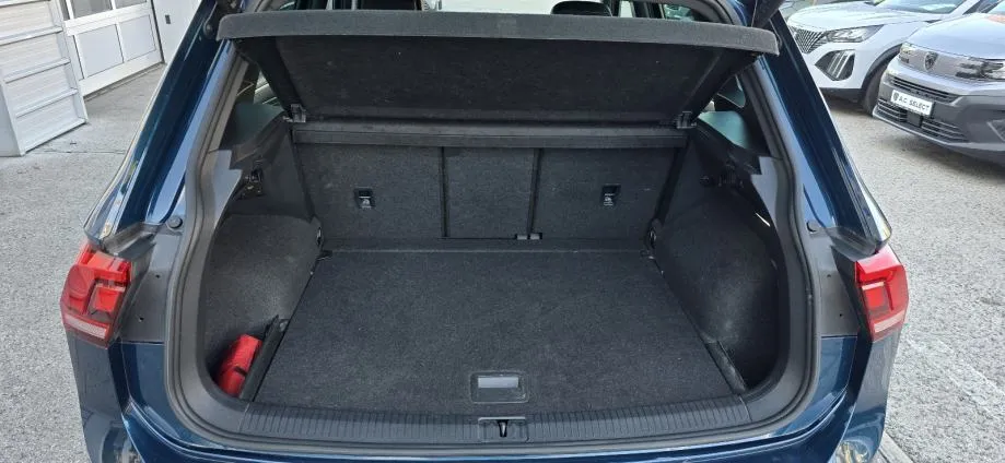 vw tiguan 2,0 r line - 2021 - 120.000km - navi - full - reg 1 god !!! - slika 18