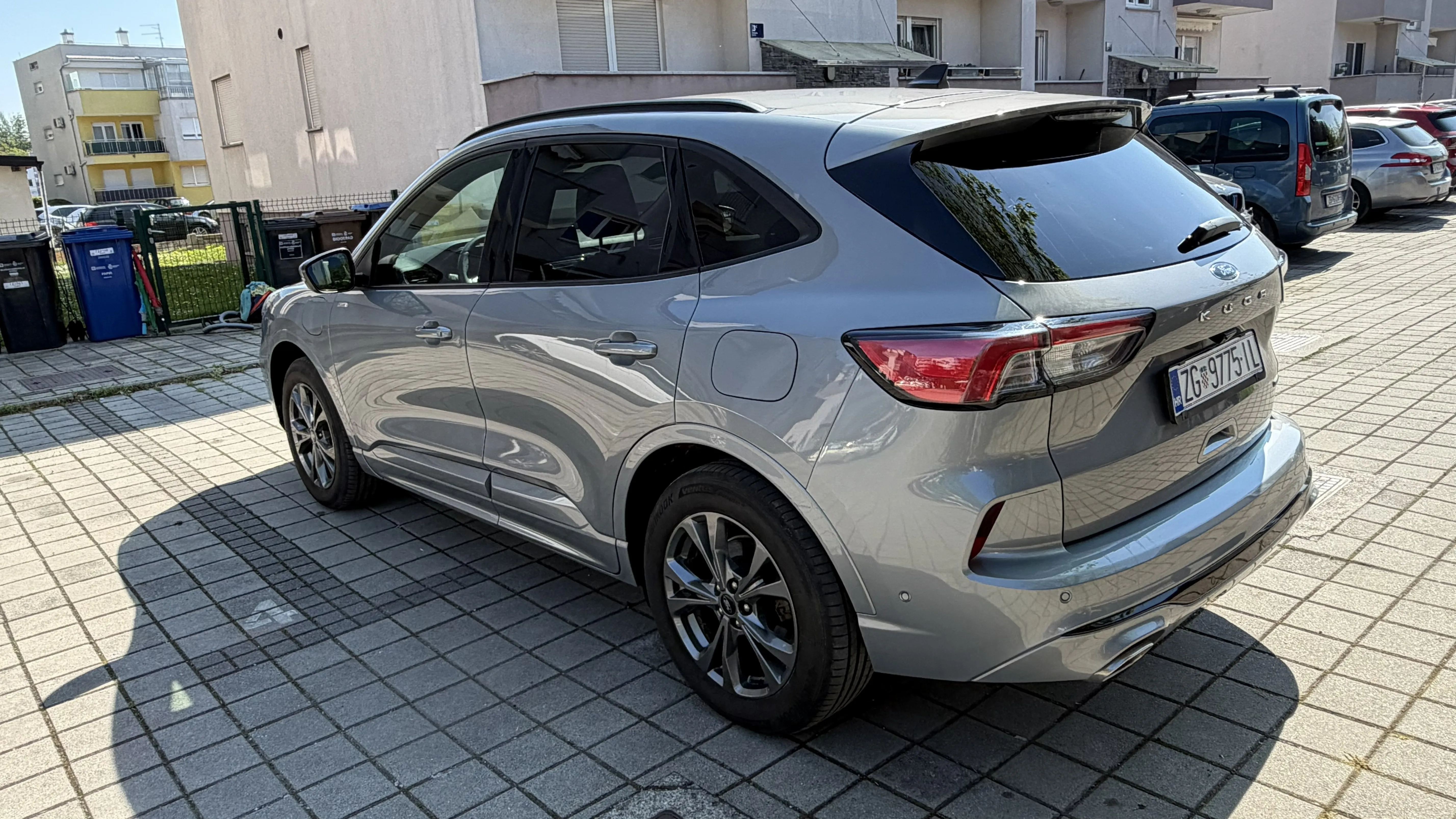 ford kuga 2,5 phev; st-line x oprema. 11/2021 (još uvijek u garanciji) - slika 9