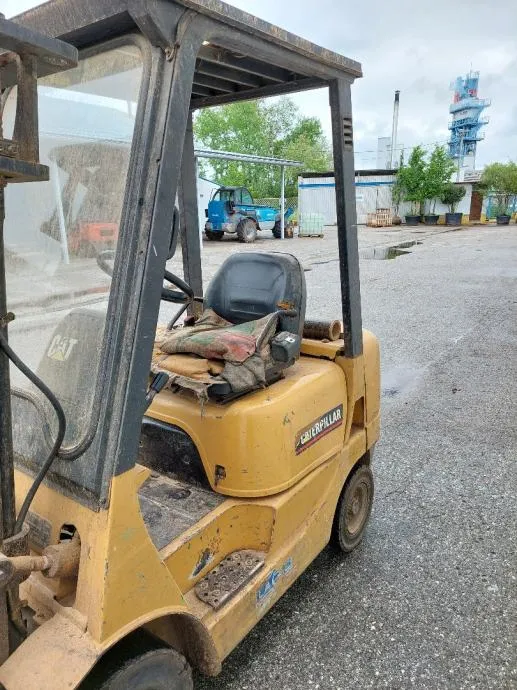 caterpillar cat dp25k - slika 3