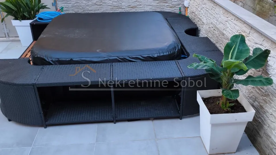 mali lošinj - kuća, 100 m2 prodaja - slika 9