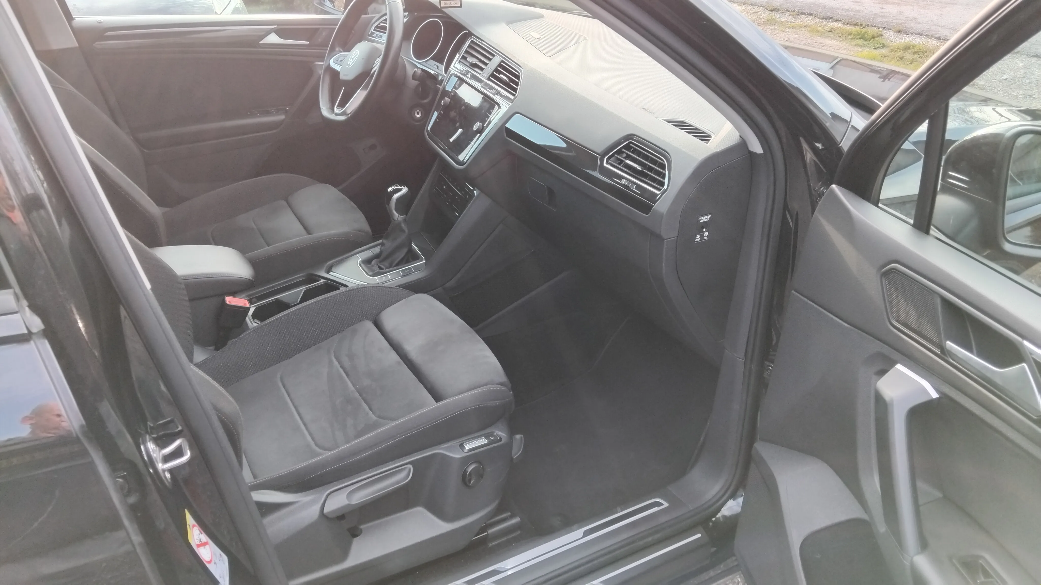 vw tiguan 2,0tdi highline oprema 2022god. - slika 13