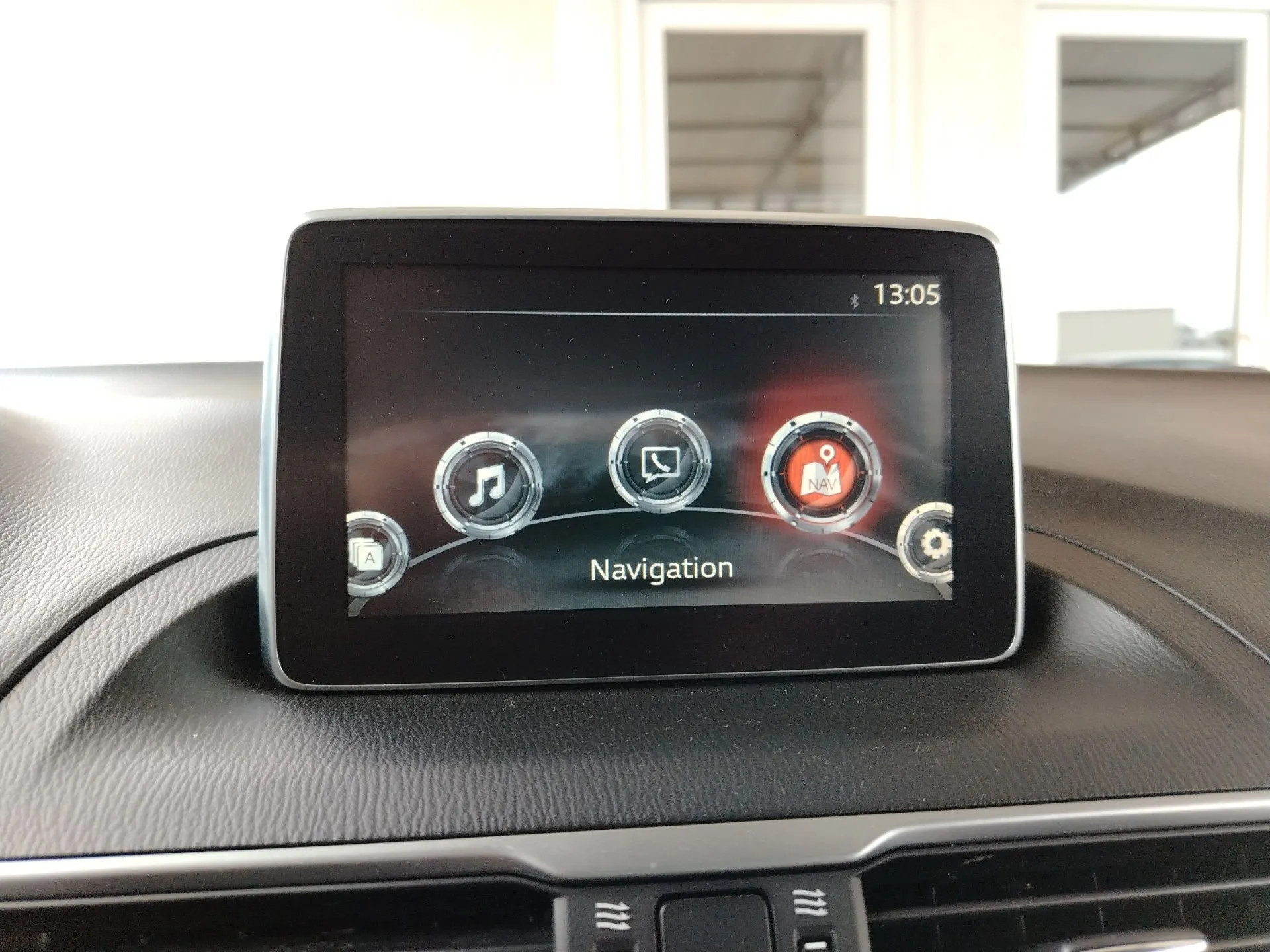 mazda 3 2.2 cdti sport at - slika 15