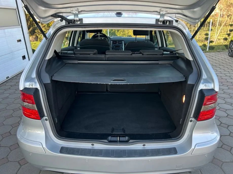 mercedes b 180 cdi 2010.,klima, servis, park senz, 5-vrata, alu, led - slika 14