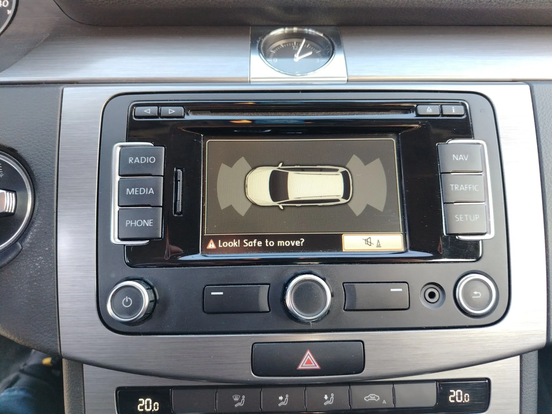 vw passat variant 2,0 tdi bmt comfortline - slika 16