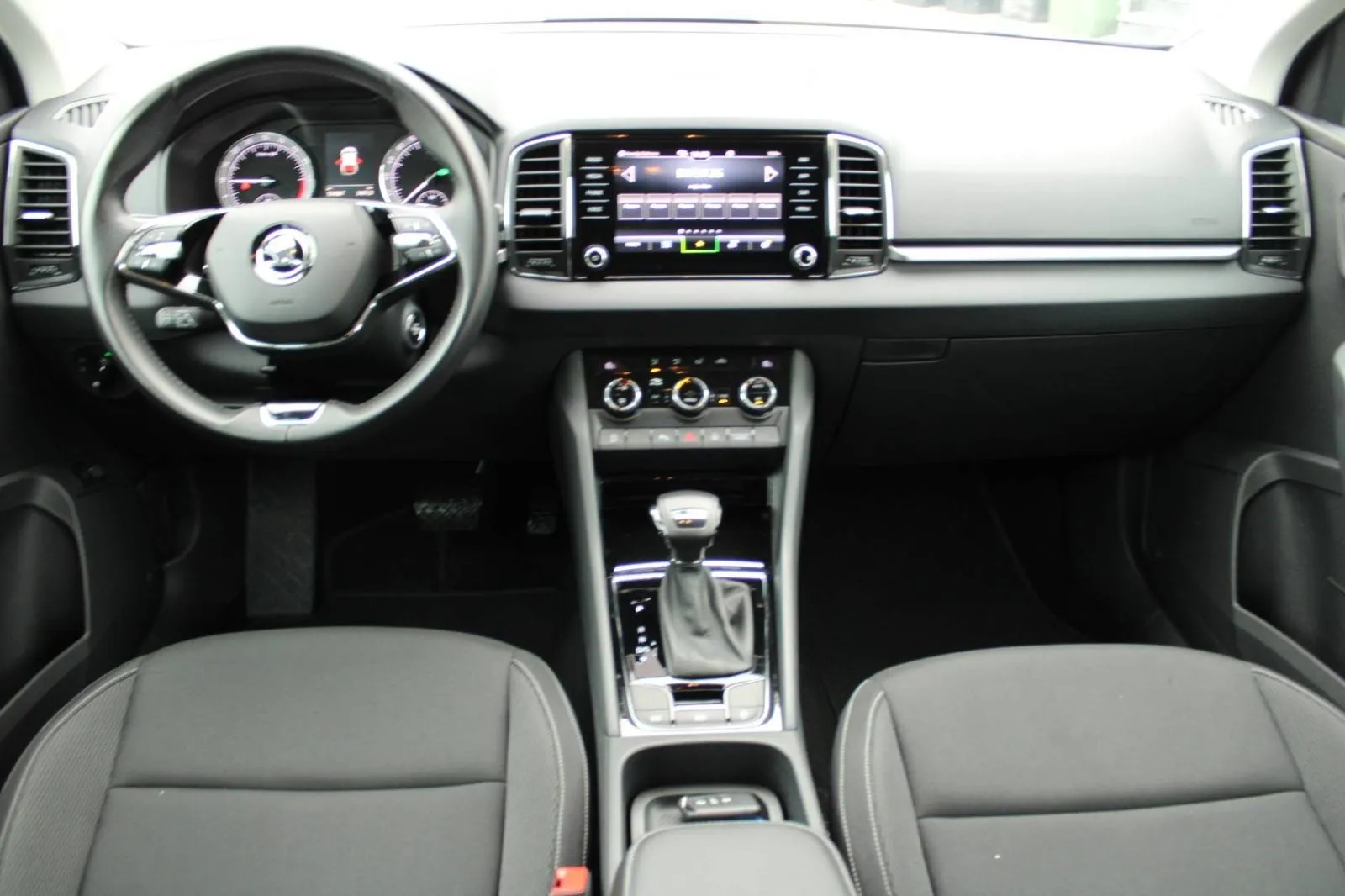 škoda karoq 2.0 tdi dsg *led, navigacija, kamera* - slika 14