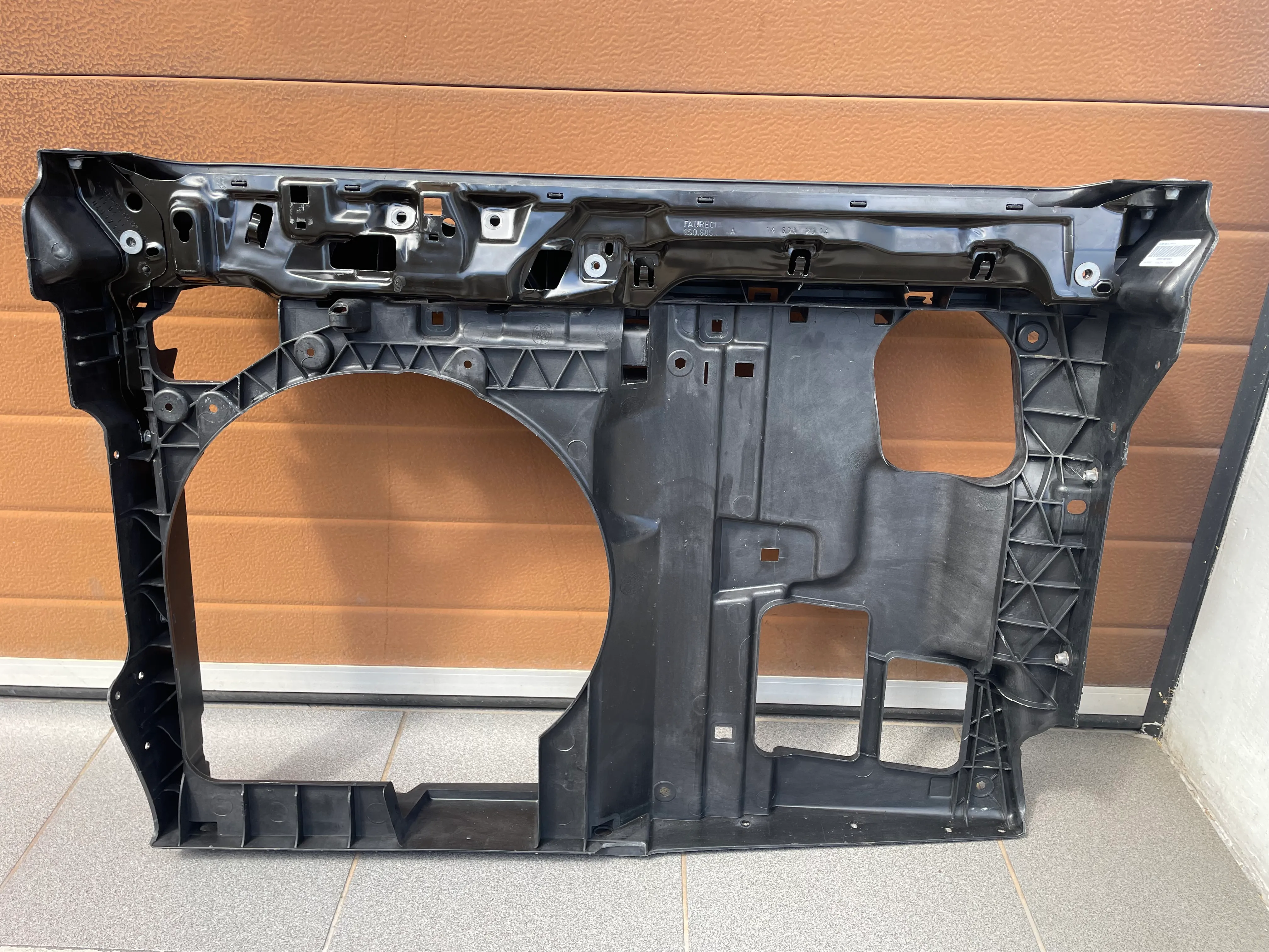 vw up vezni lim sa usmjerivačima zraka 1s0805588h - slika 5