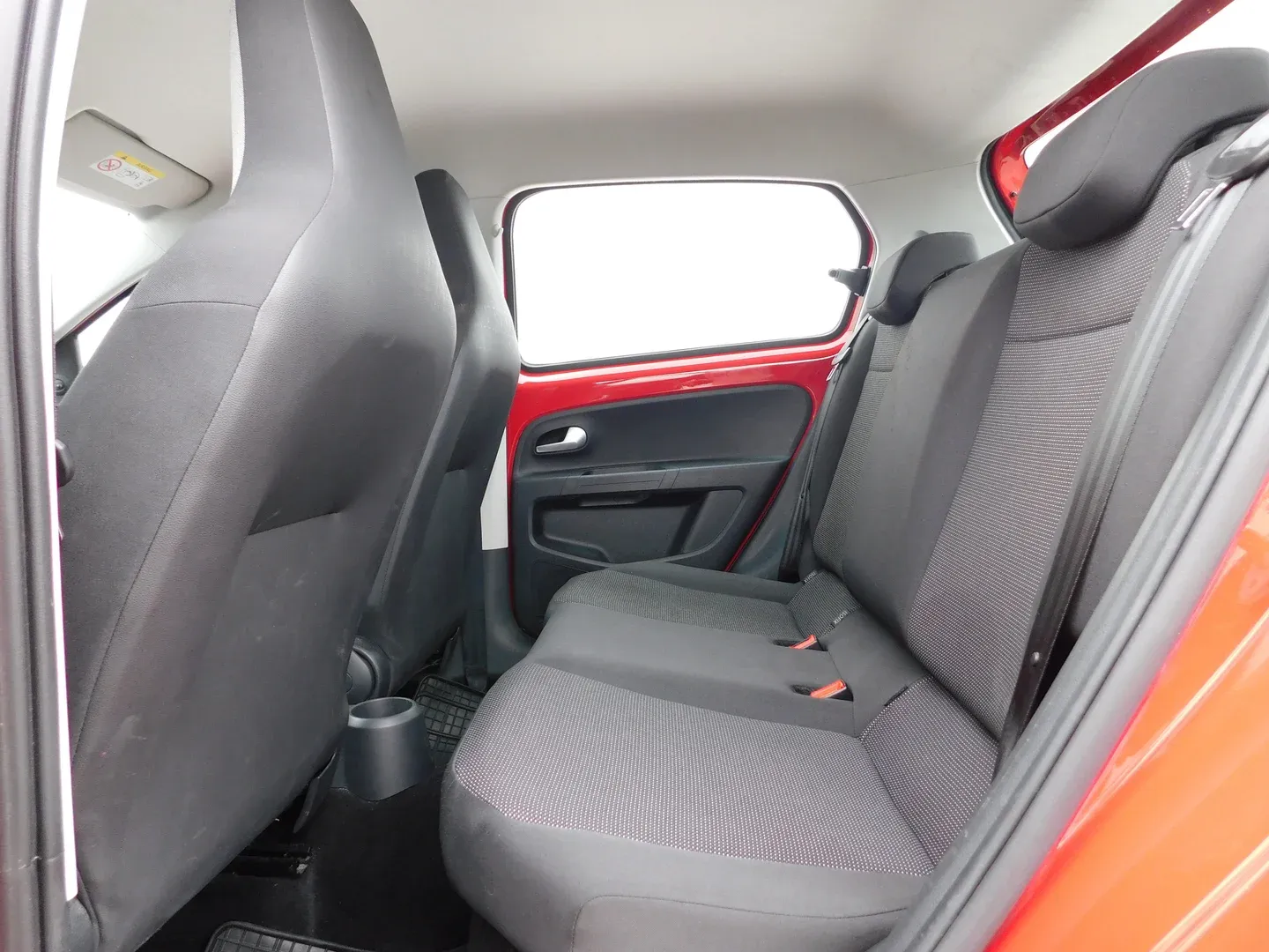 06434 volkswagen up! move up! 1.0 - slika 9