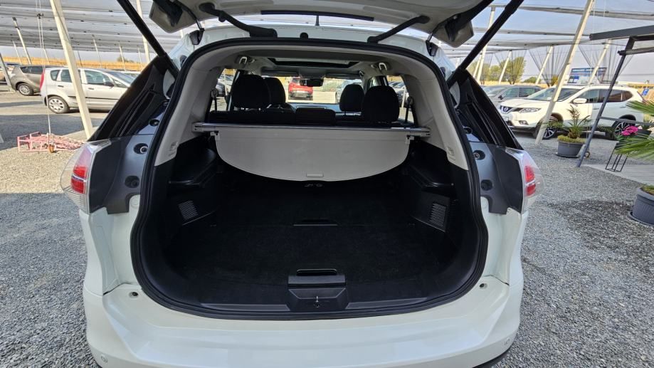 nissan x-trail 1,6 dci,panorama,led,klima,navi,alu 19,tempomat,kamera - slika 12
