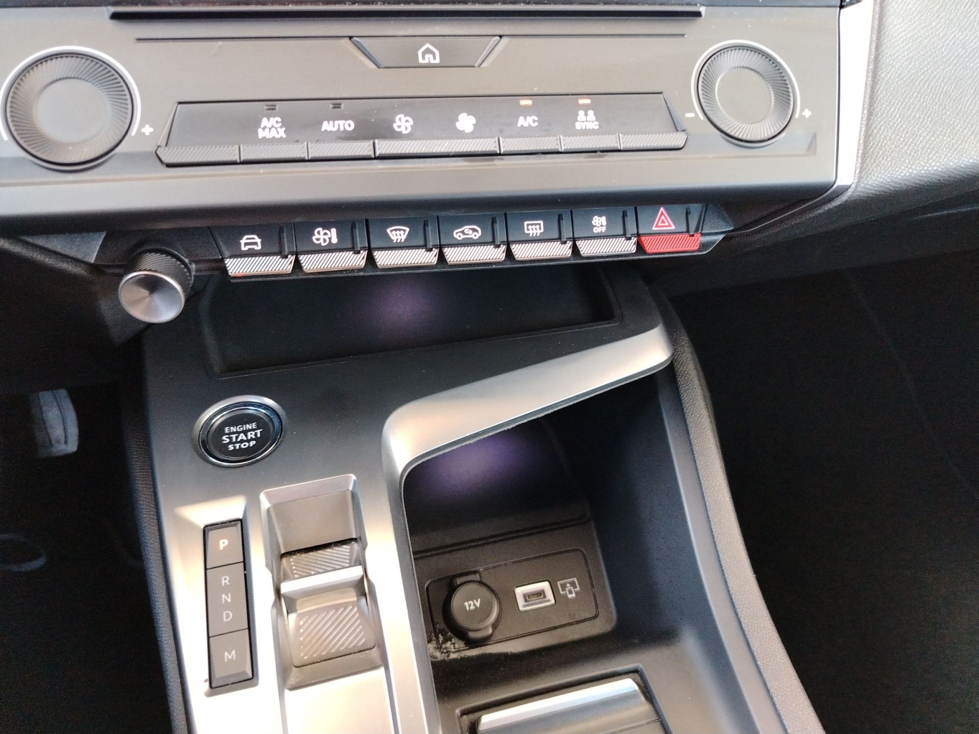 peugeot 308 sw 1.5 bluehdi active at - slika 14