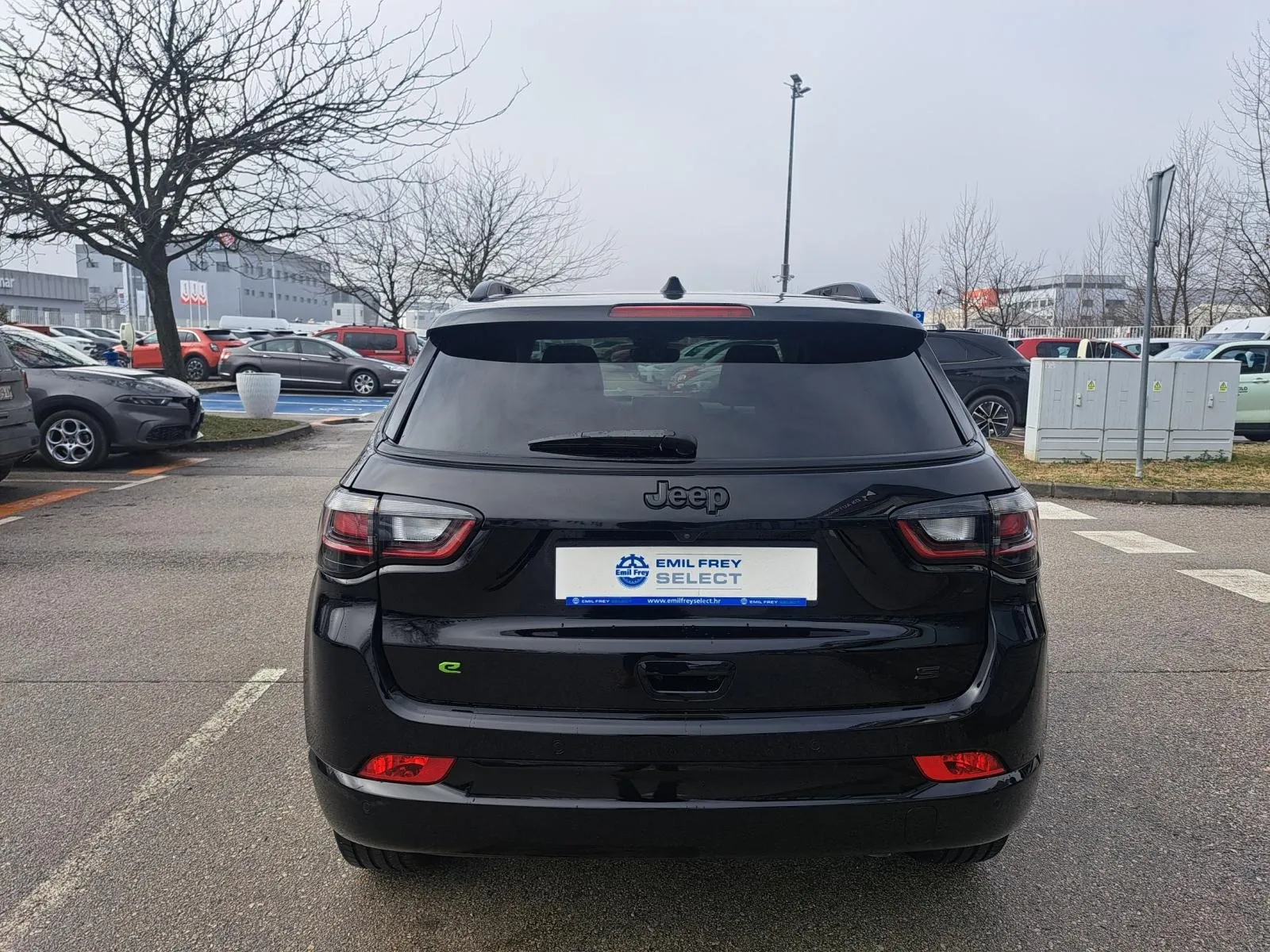 jeep compass 1.5 e-hybrid 130 dct fwd summit - slika 3