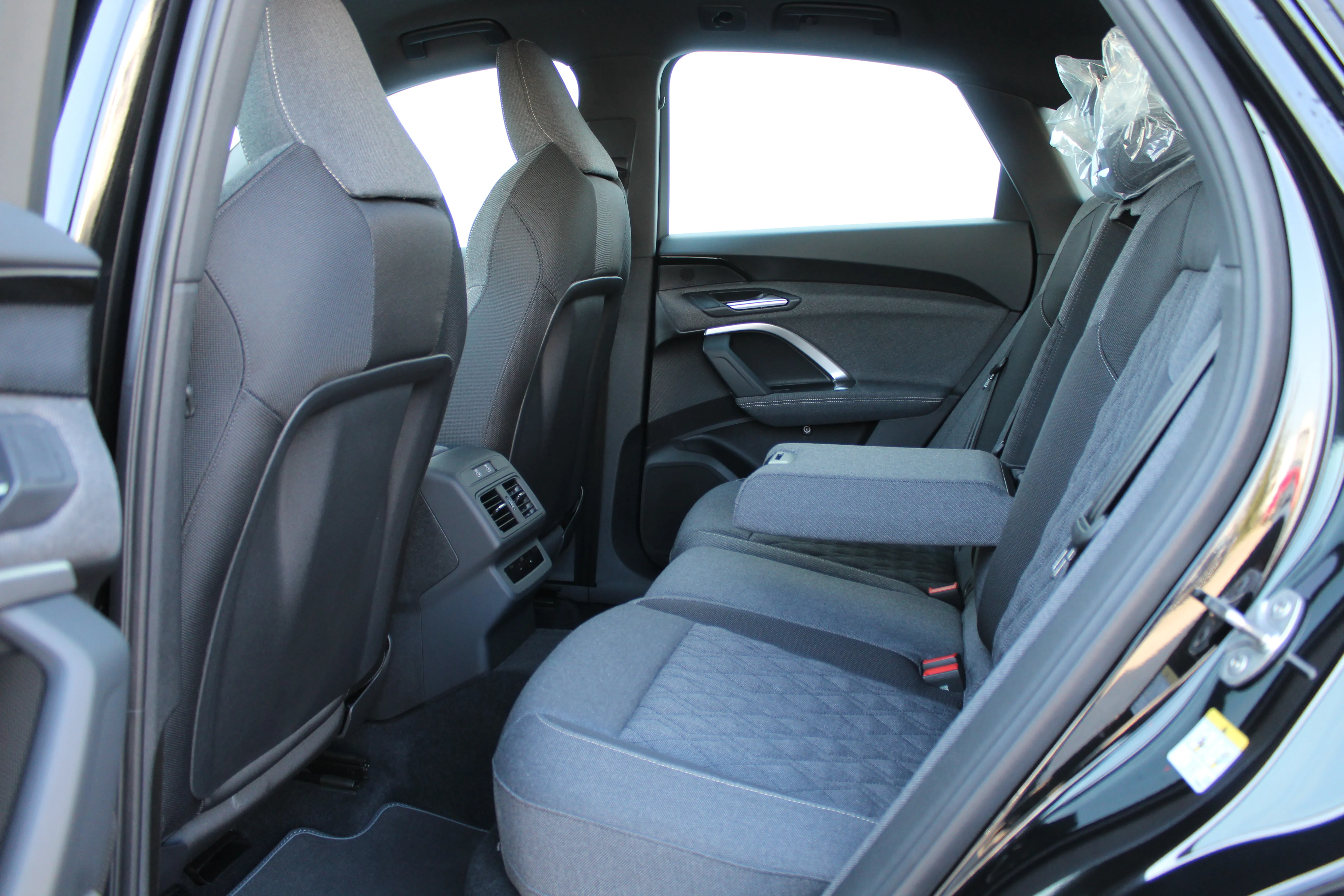 audi q5 40tdi quattro s tr s line - slika 11