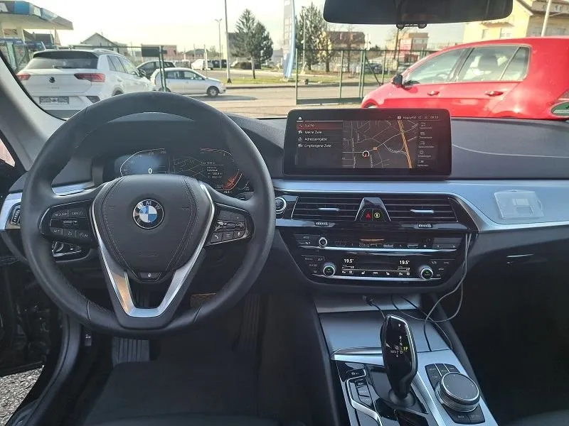 bmw serija 5 520d*steptronic* - slika 15