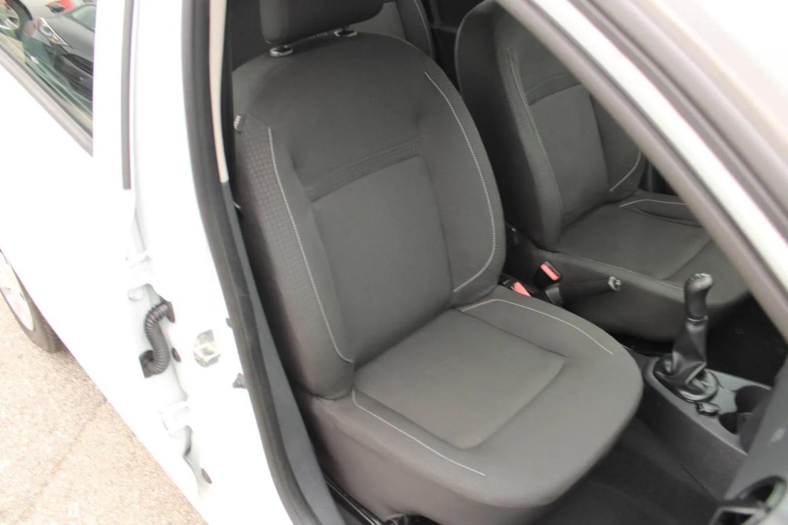 dacia sandero 1.0 sce - slika 11