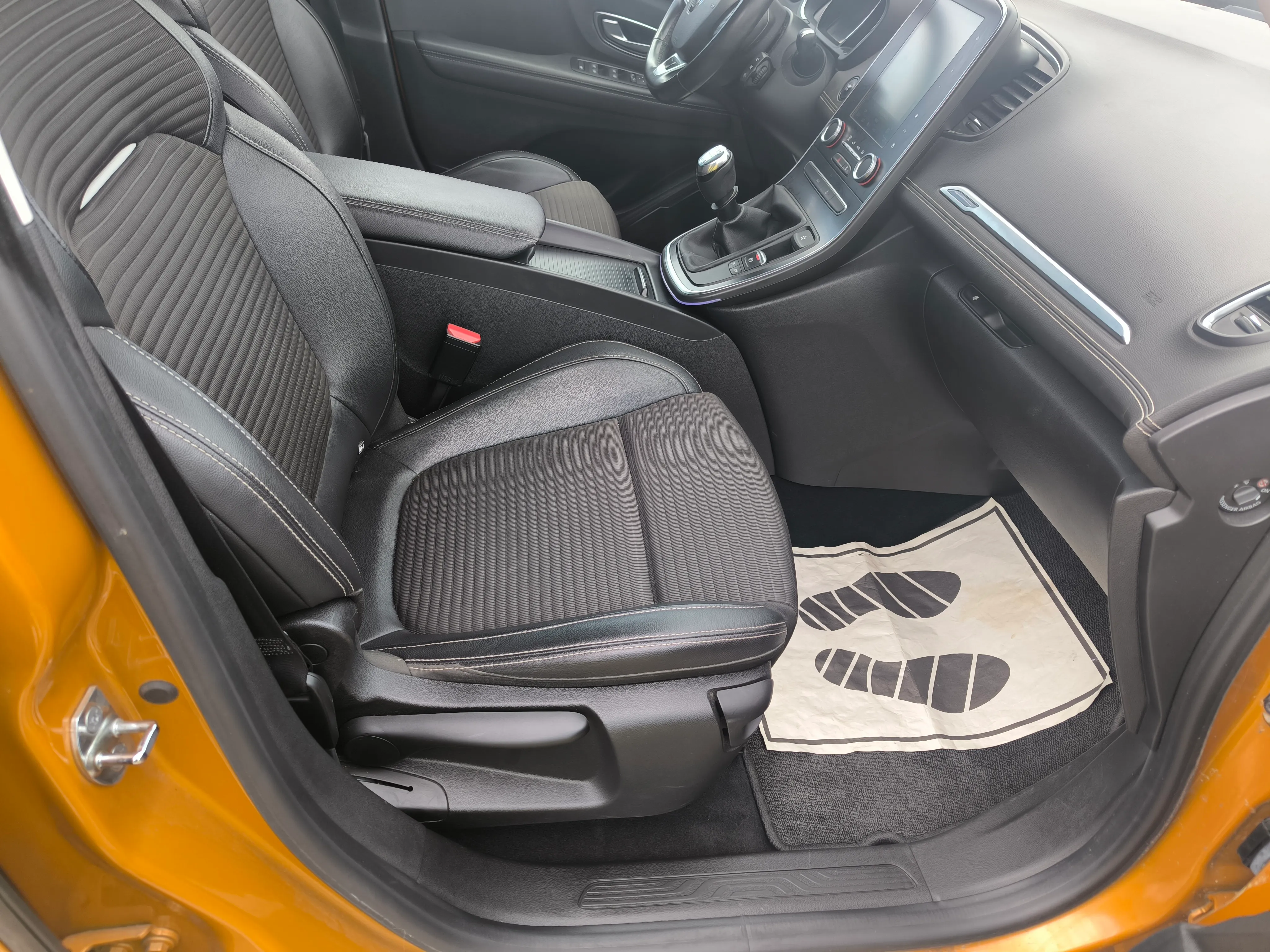 renault scenic dci 120 ,intens, full led, kamera, top stanje - slika 22